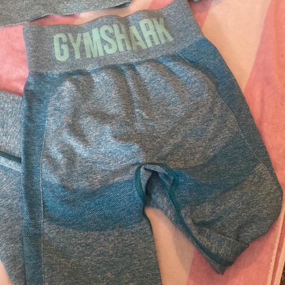NWOT BLUE GYMSHARK SEAMLESS SET SIZE SMALL - Picture 3 of 5